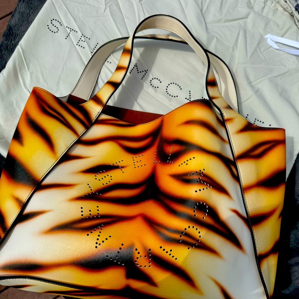Stella McCartney tote. Tiger print.